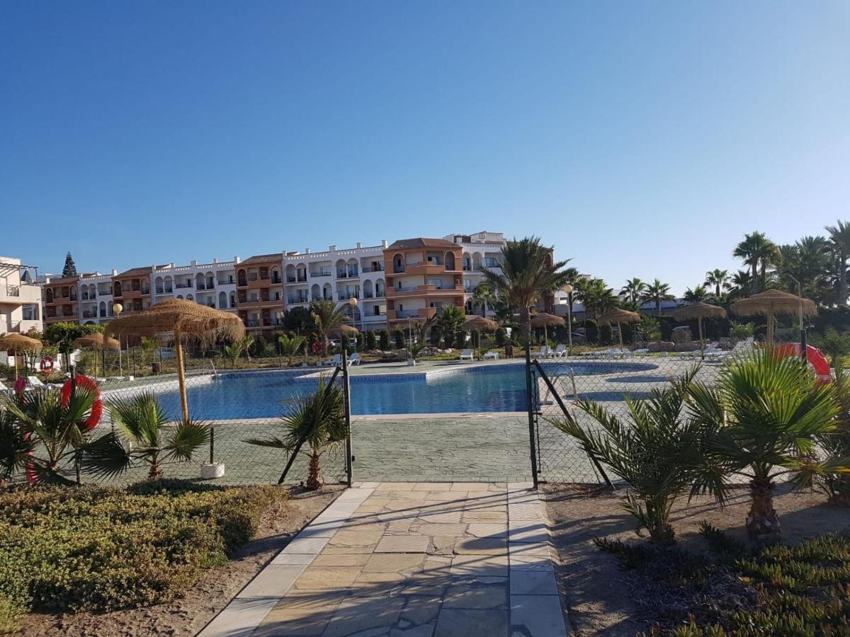 Apartamento Casa baja preciosa con jardín privado en primera línea naturista! Vera Exterior foto