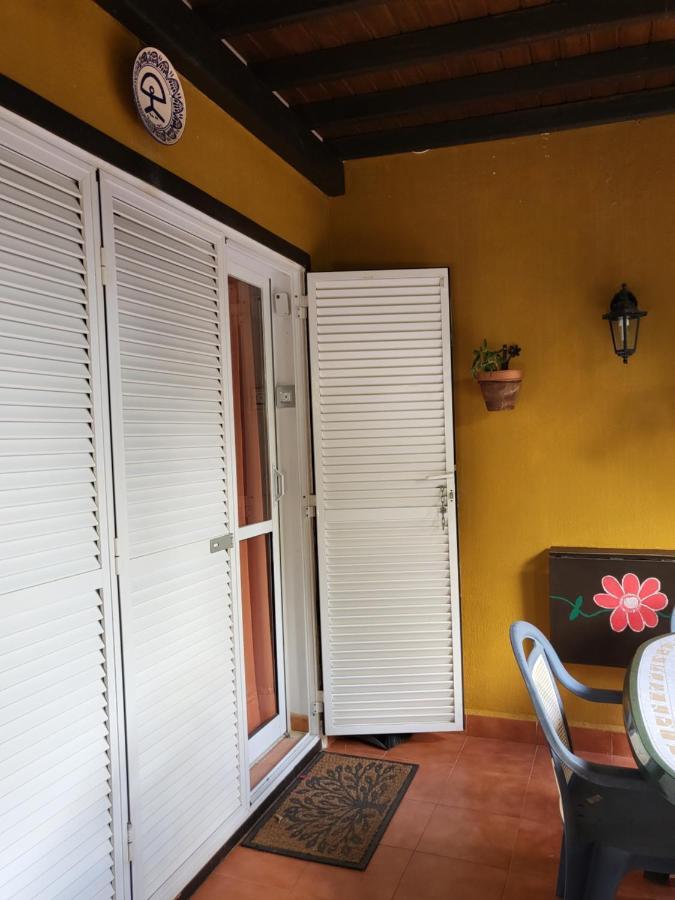 Apartamento Casa baja preciosa con jardín privado en primera línea naturista! Vera Exterior foto