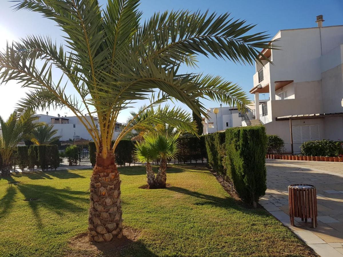 Casa baja preciosa con jardín privado en primera línea naturista! Vera Exterior foto