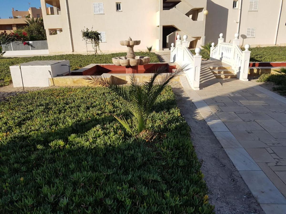 Apartamento Casa baja preciosa con jardín privado en primera línea naturista! Vera Exterior foto