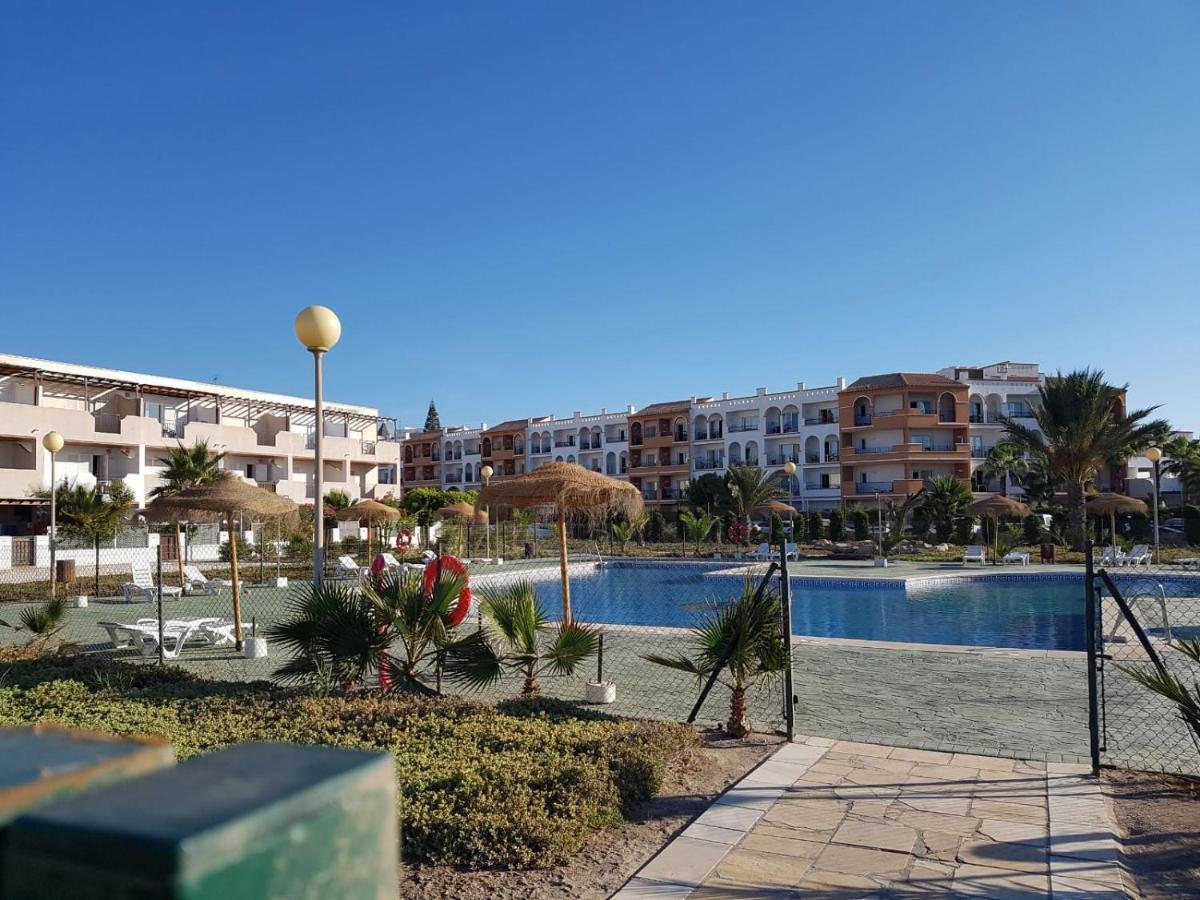 Apartamento Casa baja preciosa con jardín privado en primera línea naturista! Vera Exterior foto